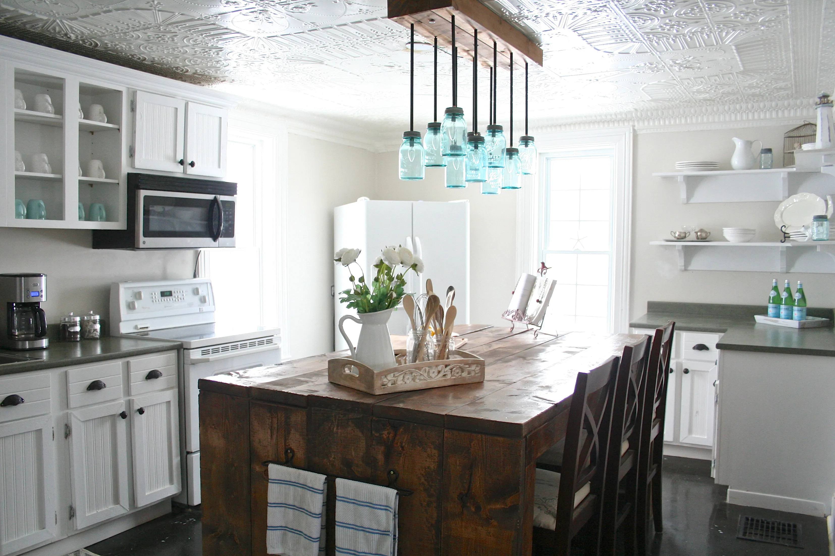 Budget Redo: $468 Transformed This Farmhouse Kitchen