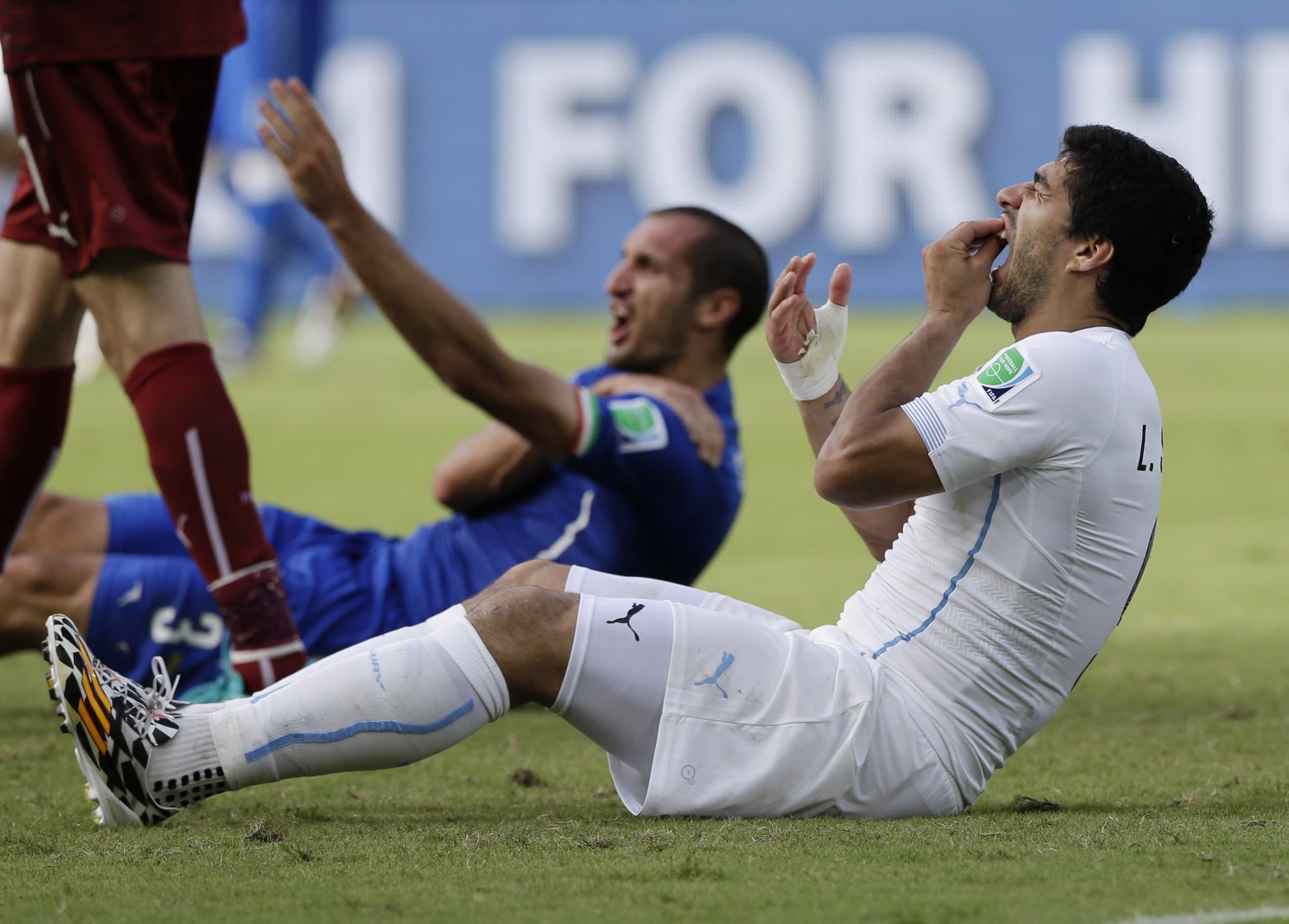 Betting on a Luis Suarez Bite: 167 Gamblers Cash In
