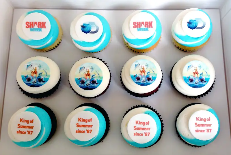 140801_EM_SharkWeek_Cupcakes