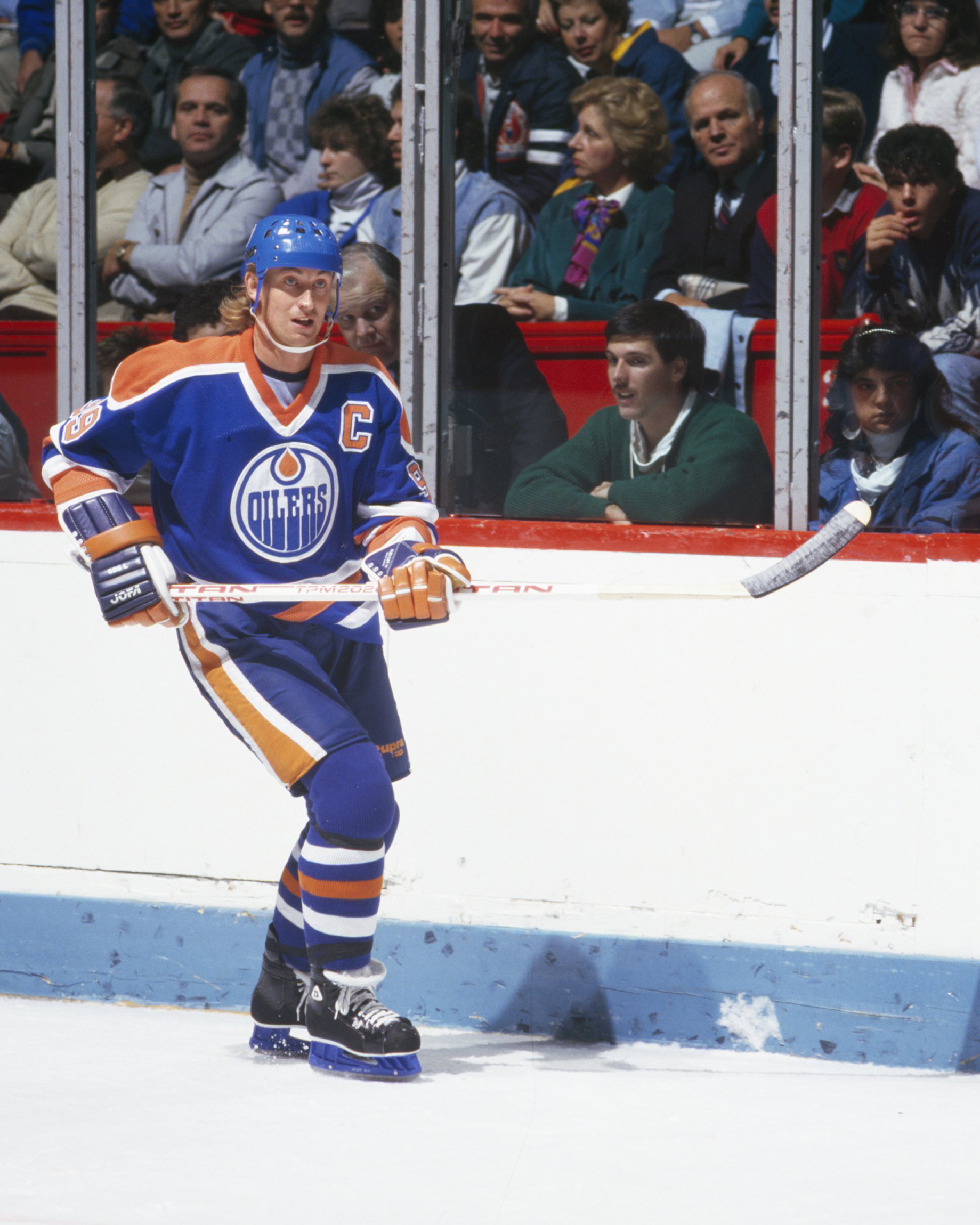 In a terrible twist of fate, the teammate that hockey legend Wayne Gretzky credited with helping him overcome his fear of flying later died in one of the planes that crashed on 9/11. In a 2001 Sports Illustrated tribute, Gretzky wrote that former teammate Ace Bailey, who played his last season as a pro on the Edmonton Oilers when Gretzky was a rookie, was the only one who could calm him during a flight. Ace, then a professional scout, was on United Airlines flight 175, which crashed into the south tower of the World Trade Center. “It's so sad and ironic that Ace died in an airplane because he helped me more than anyone else,” Gretzky wrote. “He was so strong and calm, and when he told me that everything would be O.K., I believed him.”