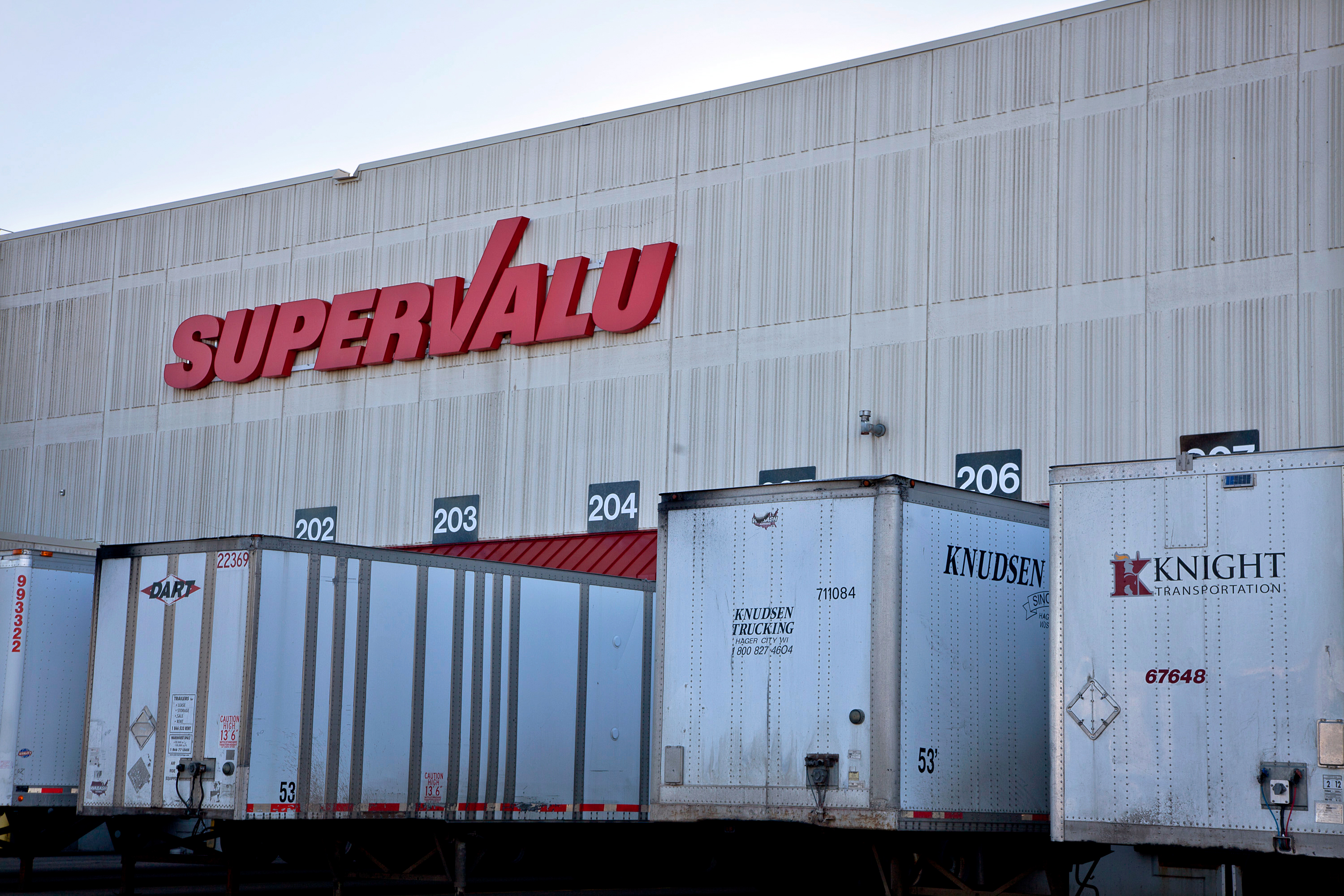 The Supervalu Inc. logo is displayed at a distribution center in Hopkins, Minnesota.