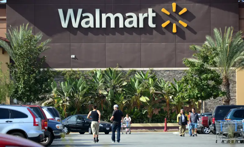 walmart store sign exterior