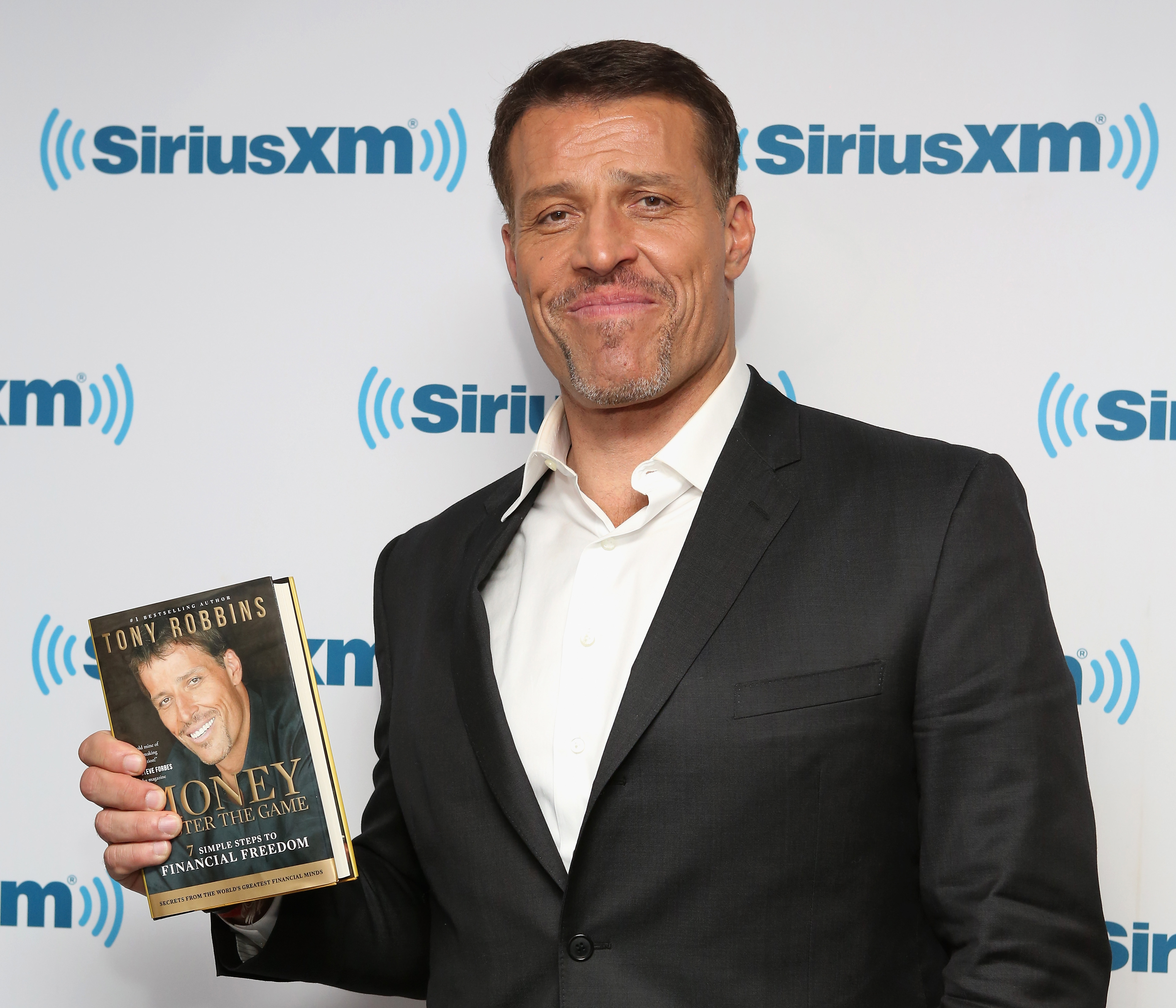 Tony Robbins Wants To Teach You To Be a Better Investor