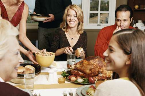 How Families Can Talk About Money Over Thanksgiving