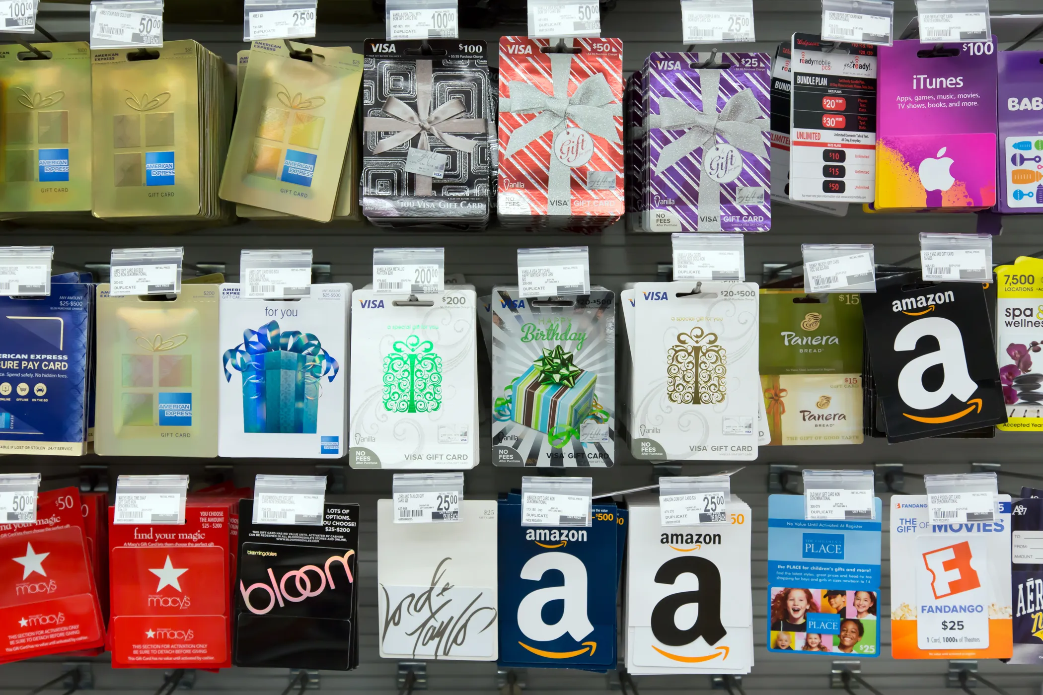 Why Gift Cards Are a Crime Against Christmas