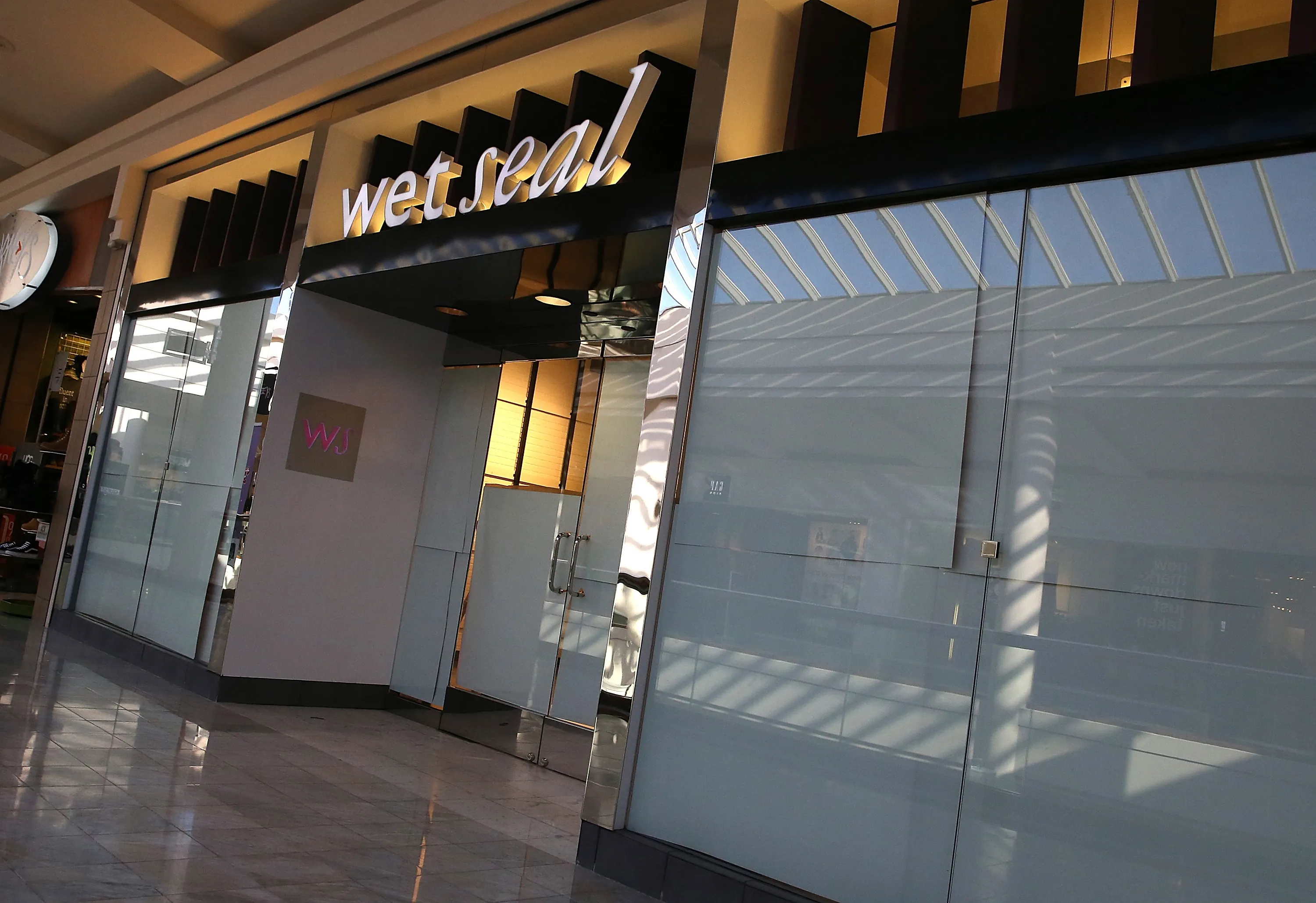 How Teen, Millennial Fashion Tastes Impact Wet Seal, Abercrombie