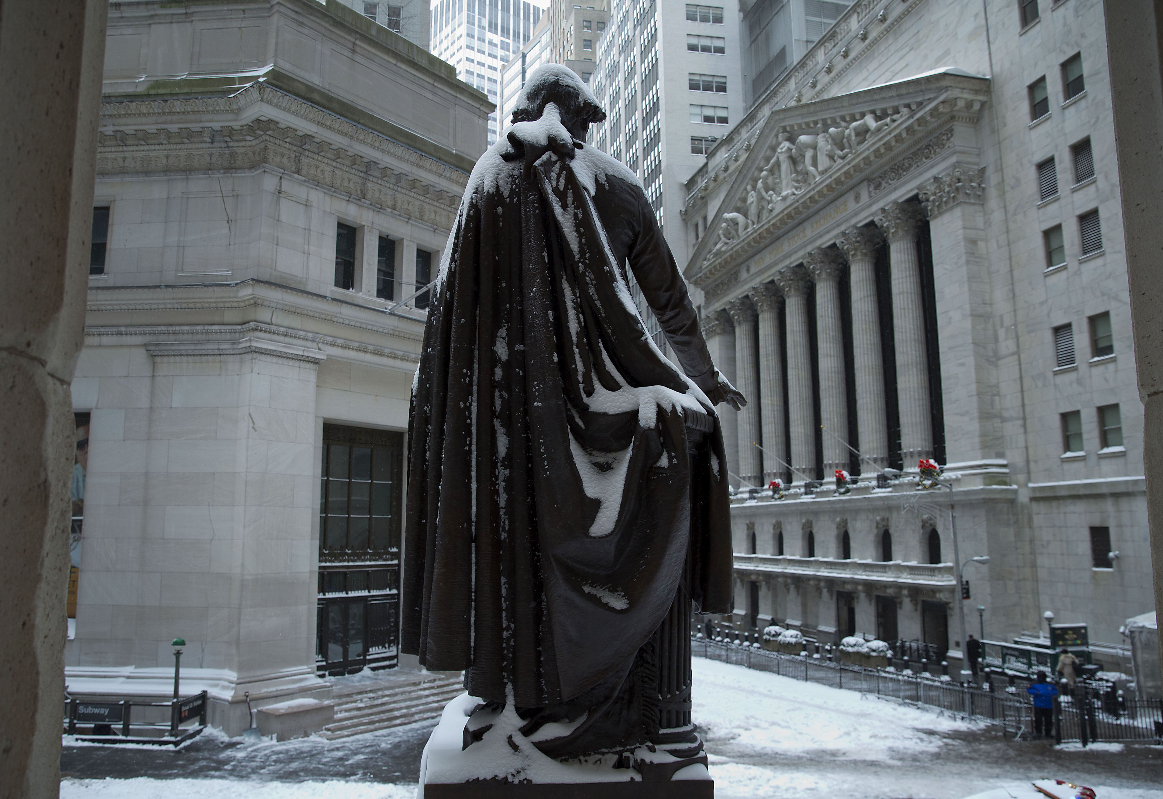 Why It Hardly Matters If New York Stock Exchange Traders Get to Work in a Snowstorm