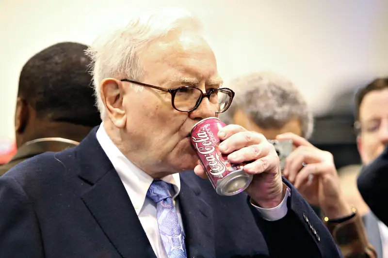 150226_INV_WarrenBuffettCoke
