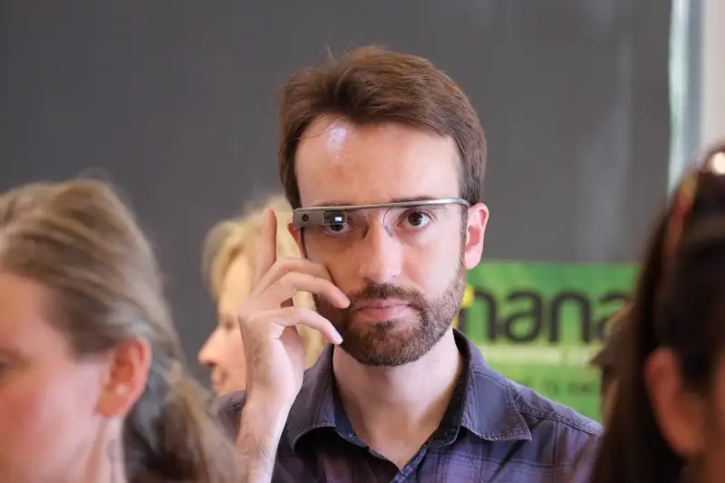 150326_INV_DIEGOOGLEGLASS