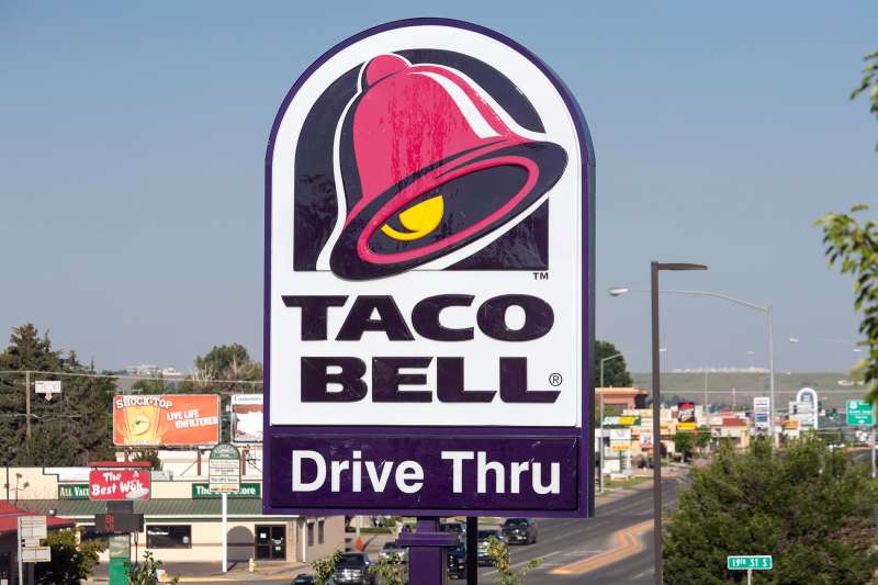 taco bell sign