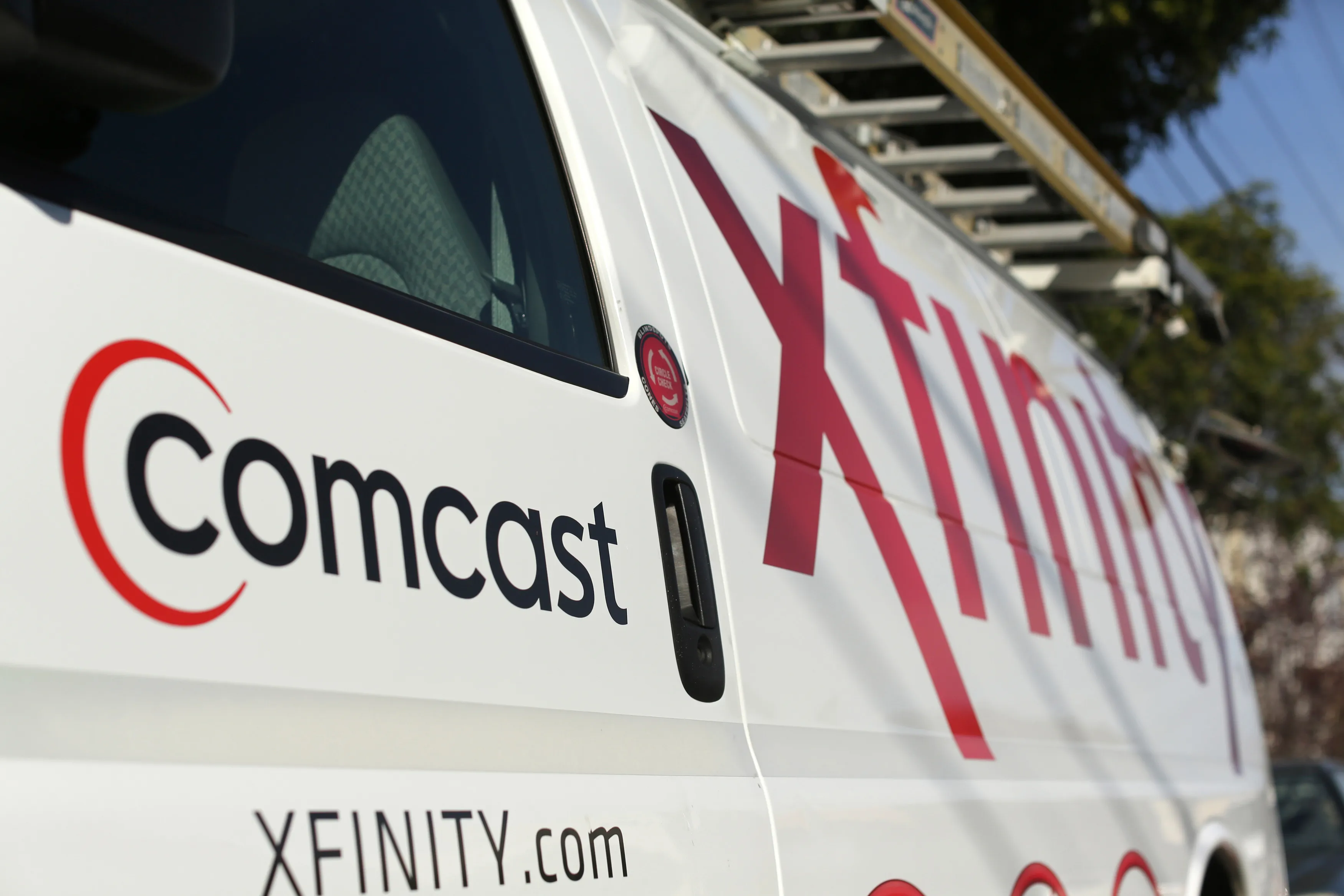 For Comcast to Fix Customer Service, Change Pricing and Online Services