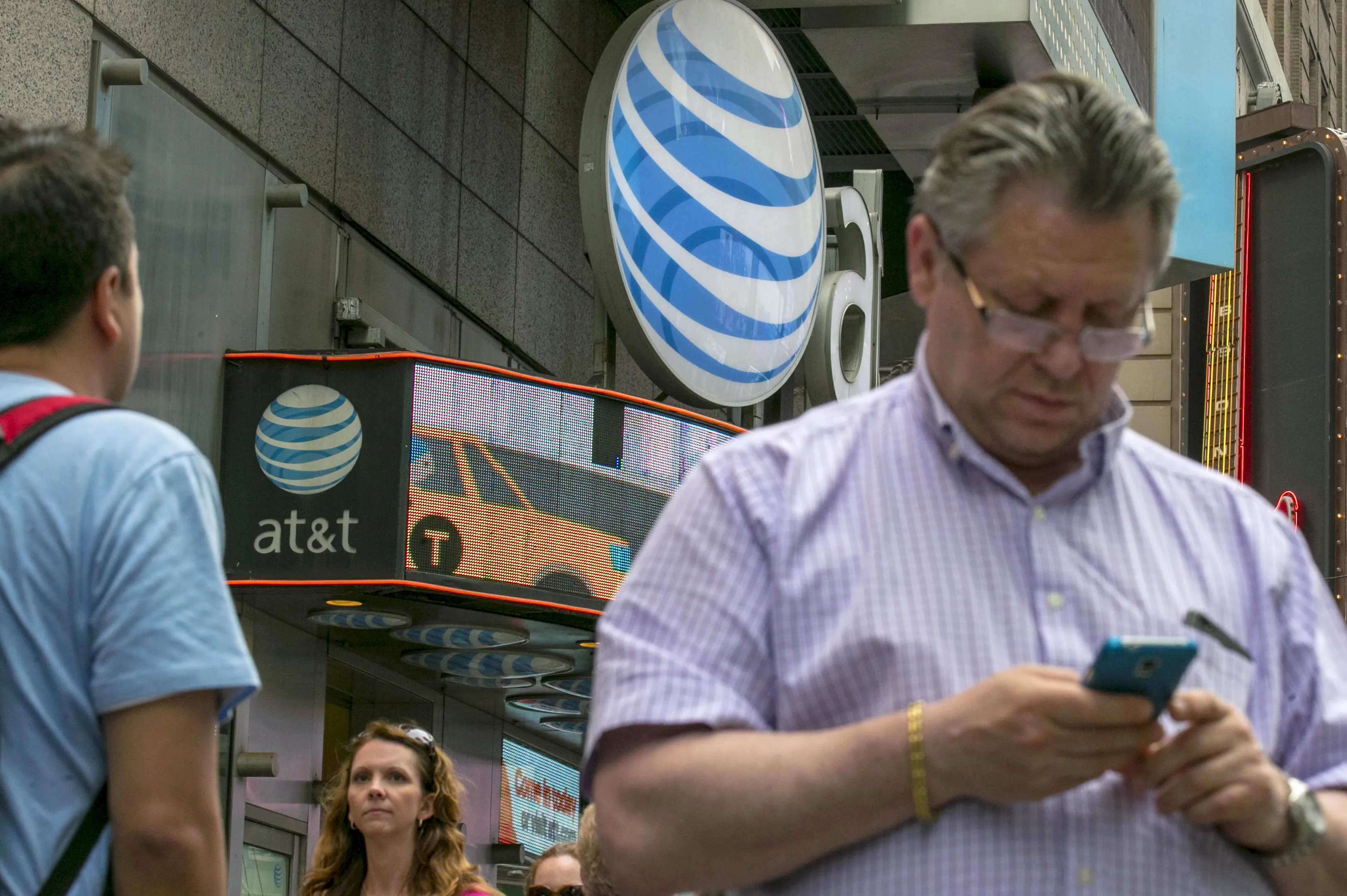 AT&T Next Customers to Be Charged 15 Activation Fee With Each New