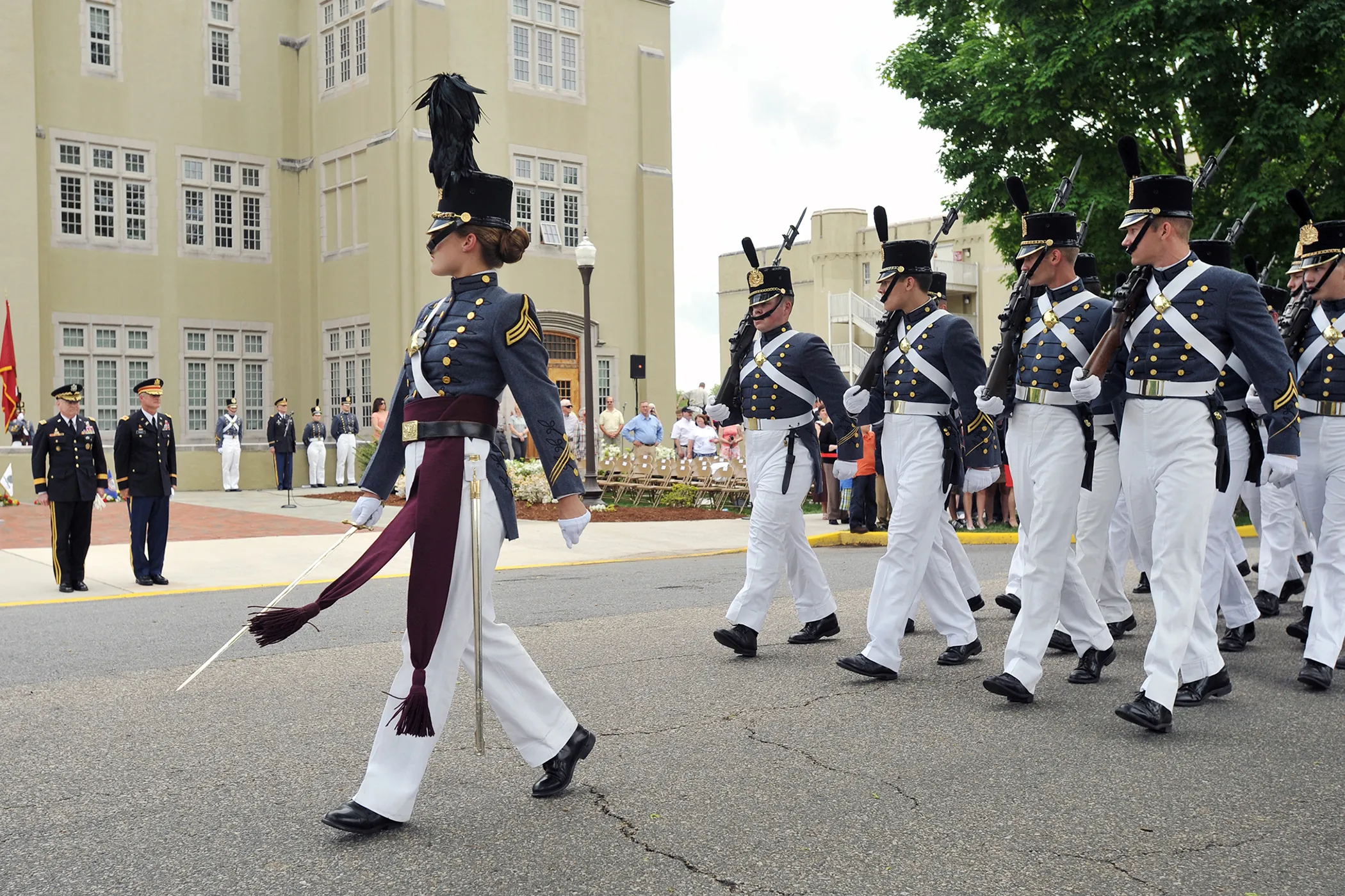 <a href="http://new.money.com/best-colleges/profile/virginia-military-institute" target="_blank">6. Virginia Military Institute</a>
                                            
                                             	Early earnings: $56,400
                                             	Mid-career earnings: $111,000
                                            