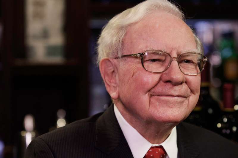 Annual Charity Lunch With Warren Buffett At Smith & Wollensky