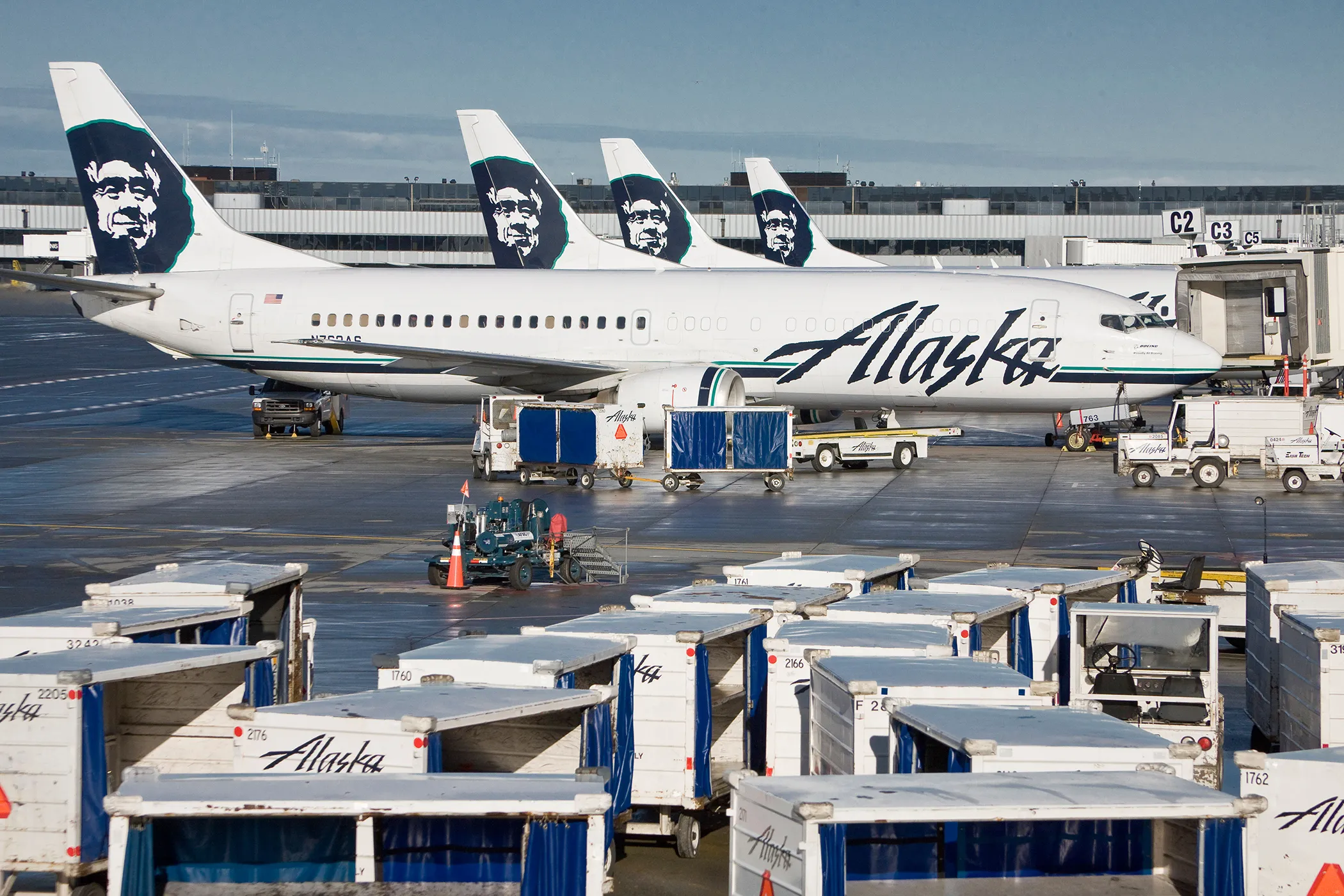 alaska airlines lost baggage