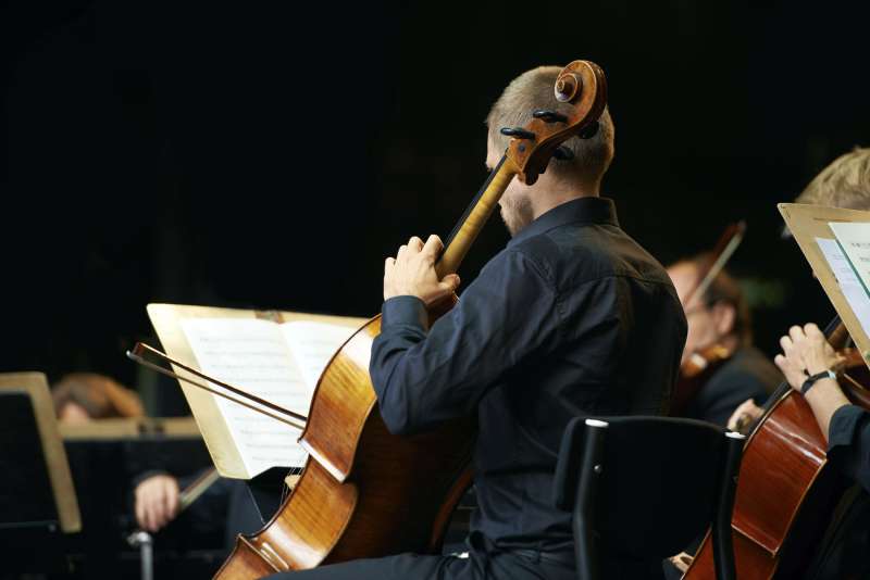 cellist in orchestra