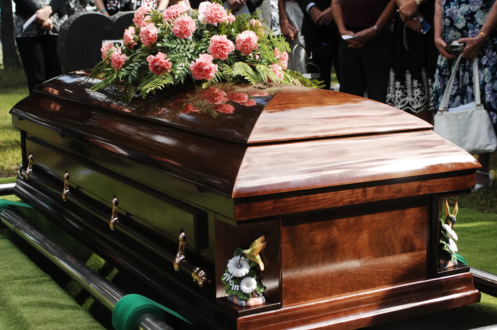 How Much Money Does A Funeral Home Make A Year