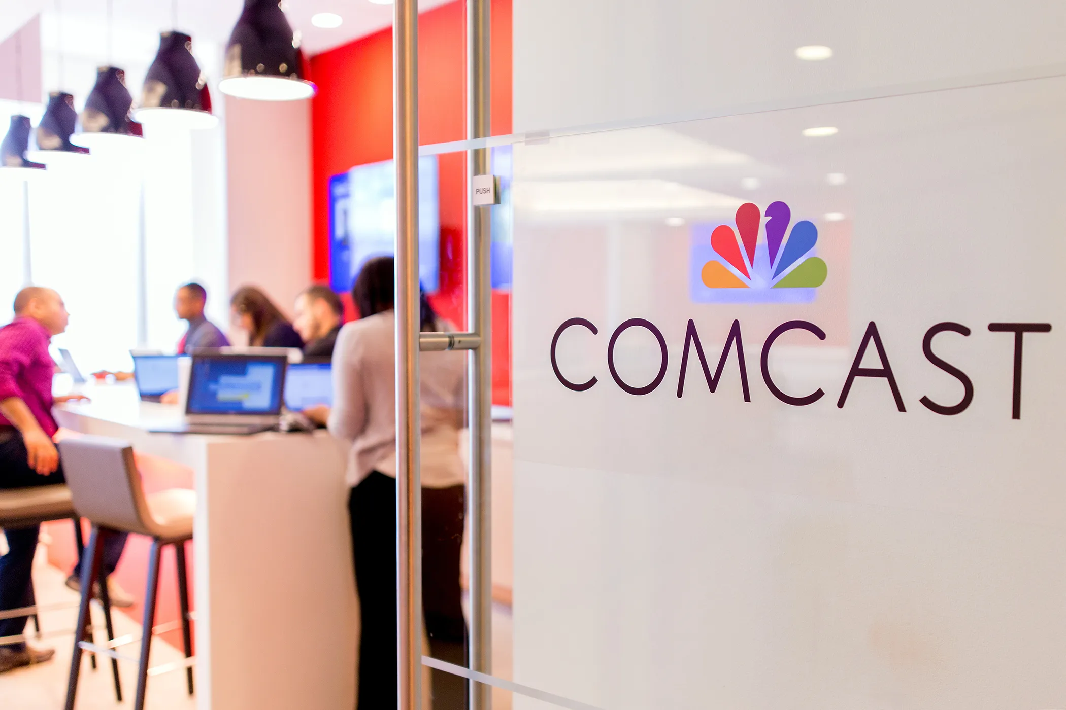 Comcast Reset 200,000 Emails after Account Info Was Listed for Sale Online
