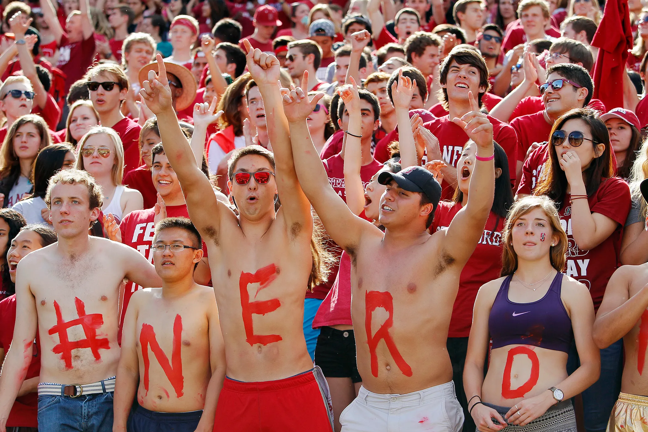 13 Best Colleges for Scholarly Football Fanatics