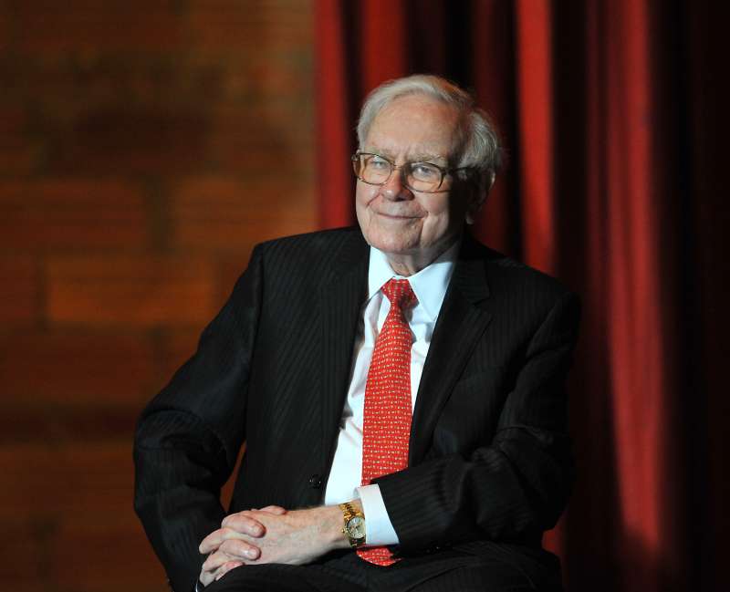 Warren Buffett Joins Hillary Clinton At Campaign Event In Omaha