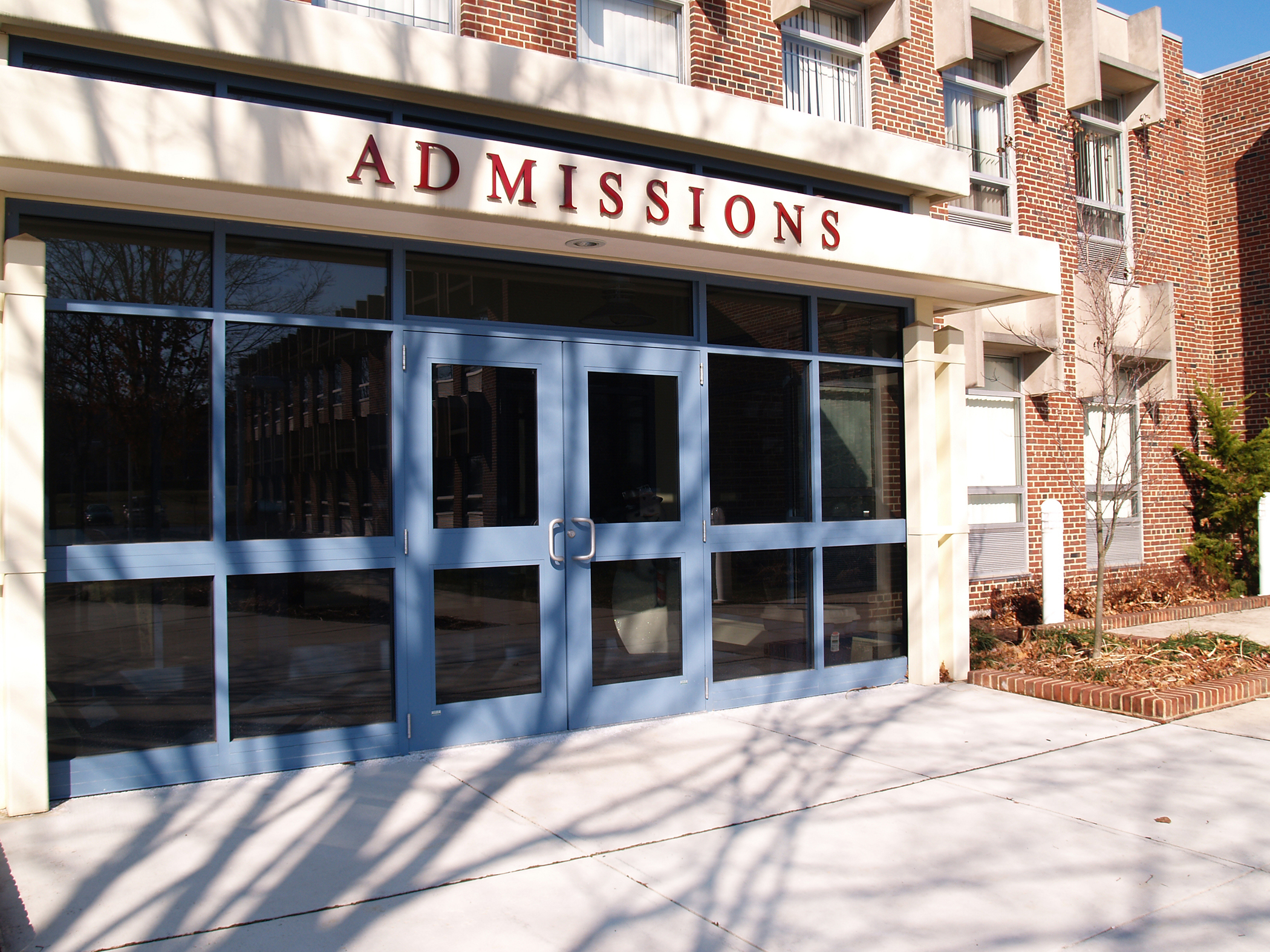 What Really Goes on in a College Admissions Office?