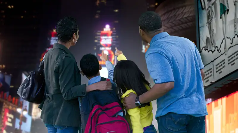 family looking at the sights in the city