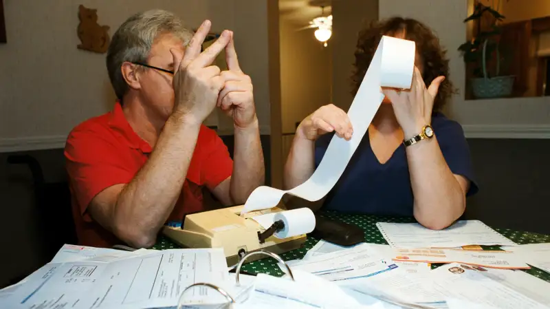 couple doing their taxes