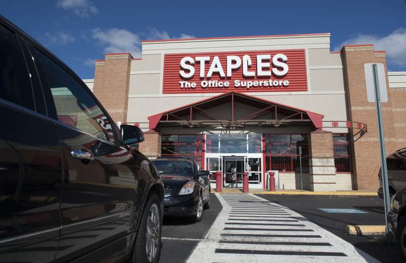 A Staples office supply store is seen in Springfield, Virginia, October 23, 2014.