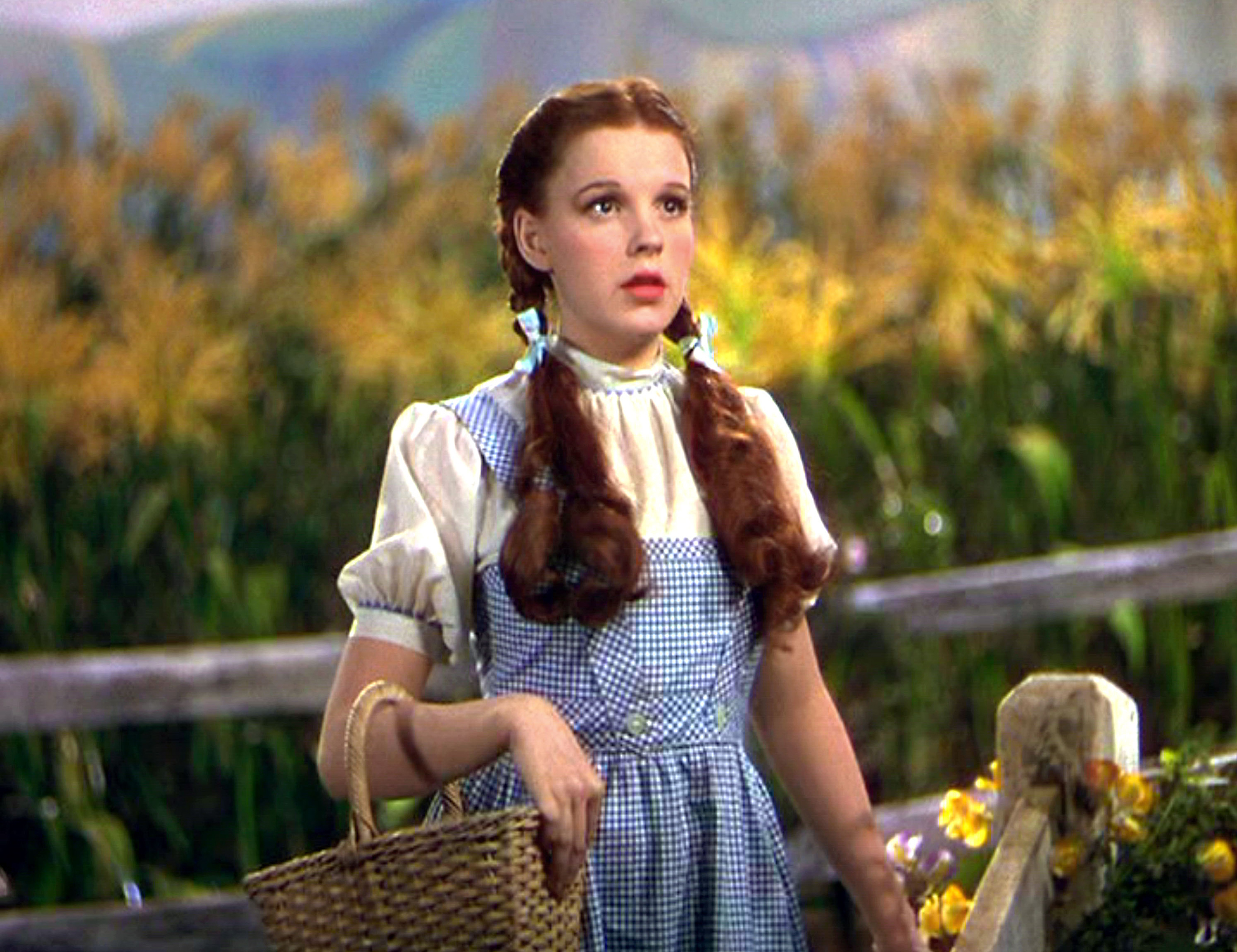 Judy Garland in THE WIZARD OF OZ (1939)