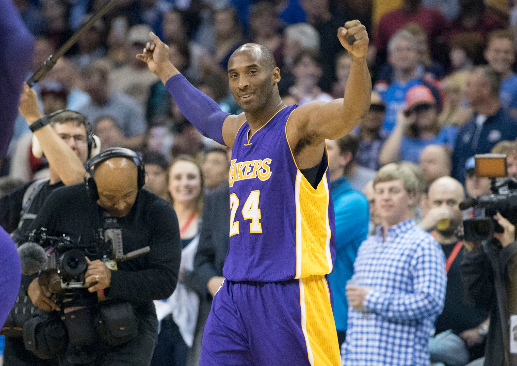Lakers ticket prices soar for Kobe Bryant's final game