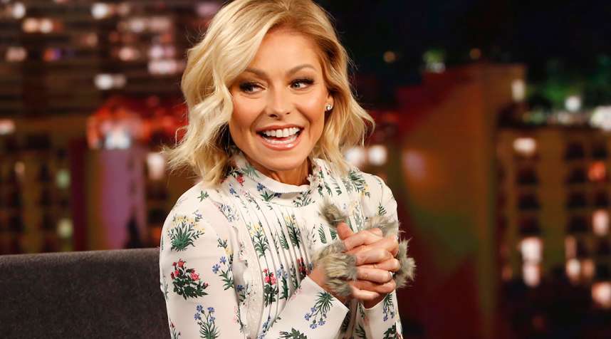 Kelly Ripa ( LIVE with Kelly and Michael ) appears on Jimmy Kimmel Live on Thursday, February 25, 2016.