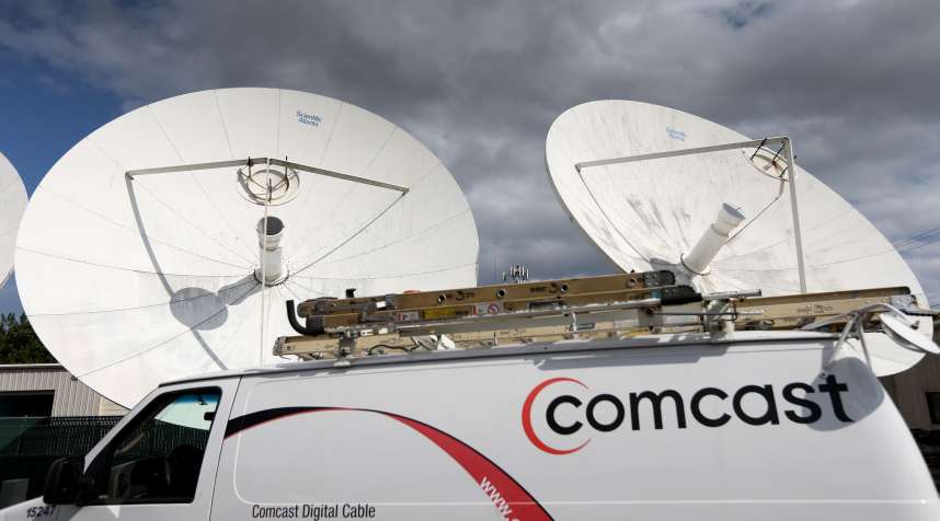 Comcast will offer a program that allows some customers to get rid of their set-top box to watch pay TV.