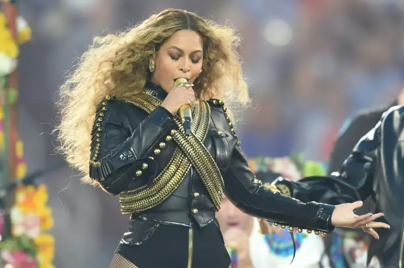 super bowl halftime show stream free