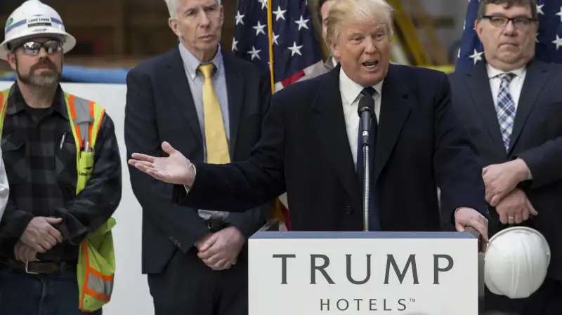 Presidential Candidate Donald Trump Holds Media Tour At The Soon To Be Trump International Hotel