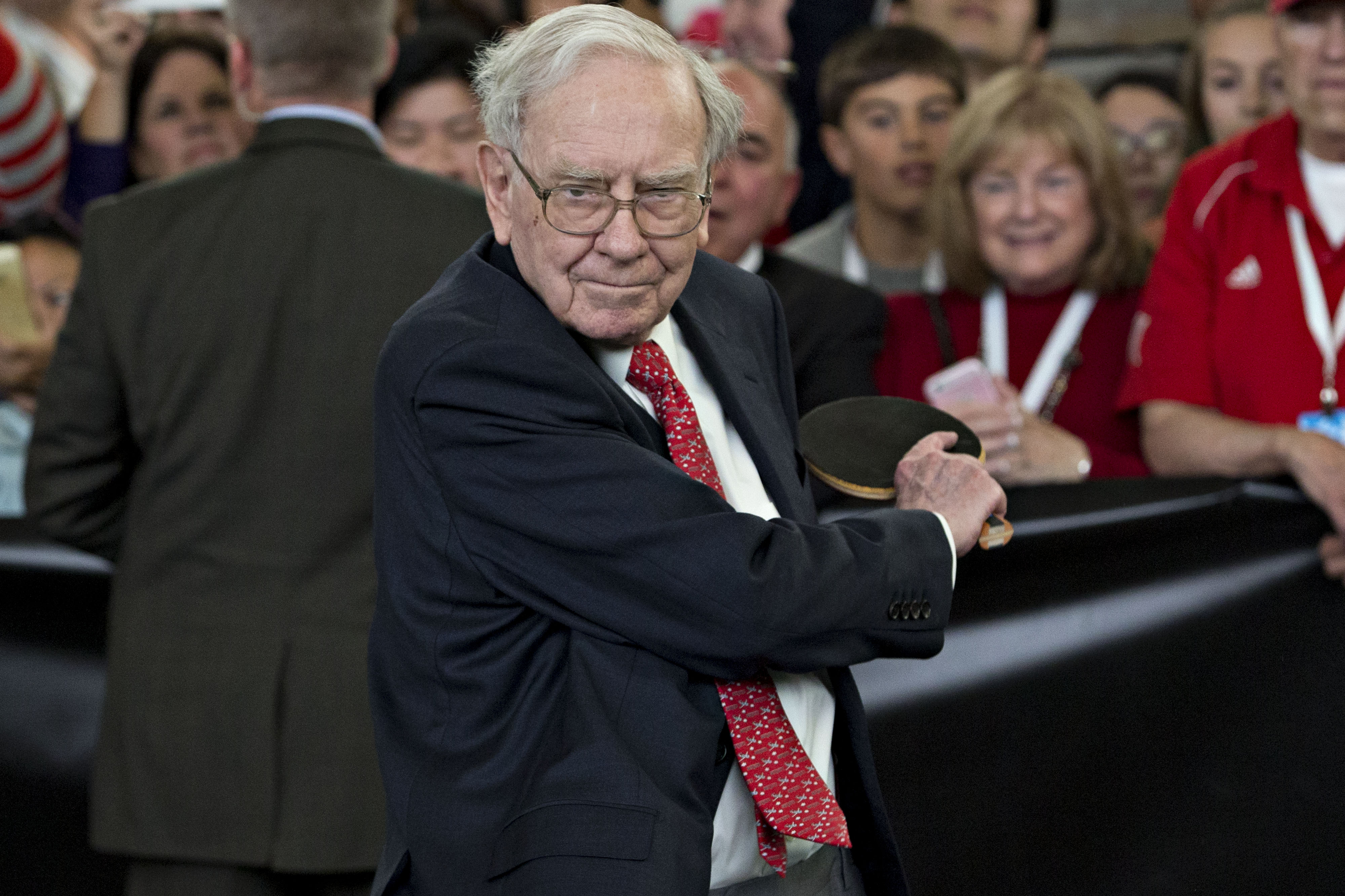 Why Warren Buffett Might Consider Sticking Money Under the Mattress