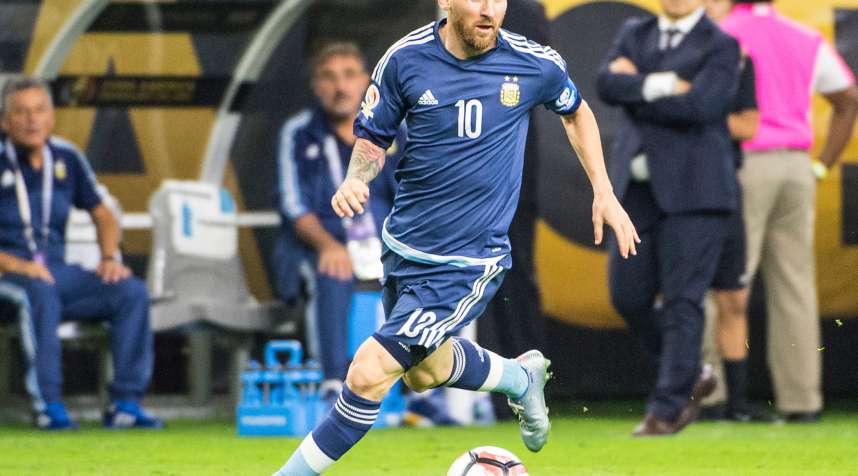 Lionel Messi #10 of Argentina during the Copa America Centenario Semifinal match between United States and Argentina at NRG Stadium on June 21, 2016 in Houston, Texas.  Argentina won the match 4-0.