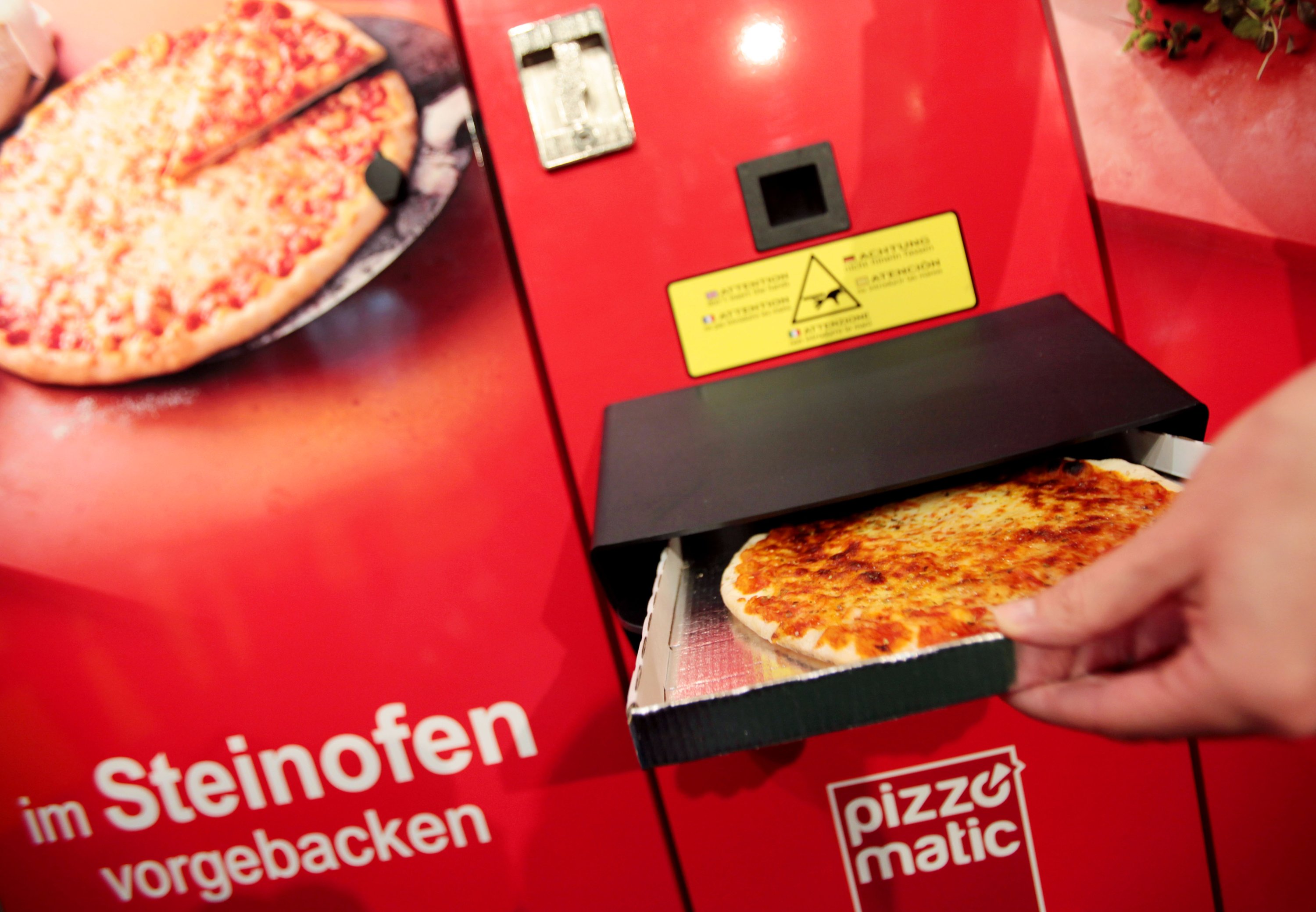 Pizza, Burrito, and Sushi Vending Machines Are the New Fast Food Trend