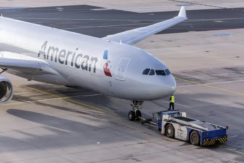 American Airlines jet