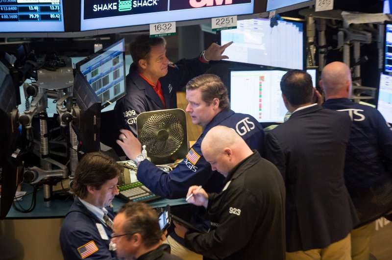 Trading On The Floor Of The NYSE As U.S. Stocks Edge Higher Before Remarks From Yellen, Long Weekend