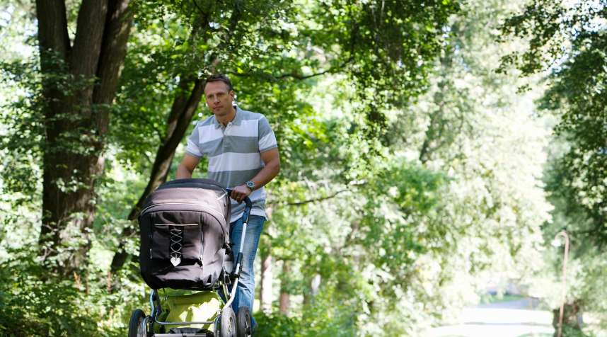 A new survey finds that men think their jobs will suffer if they take paternity leave.
