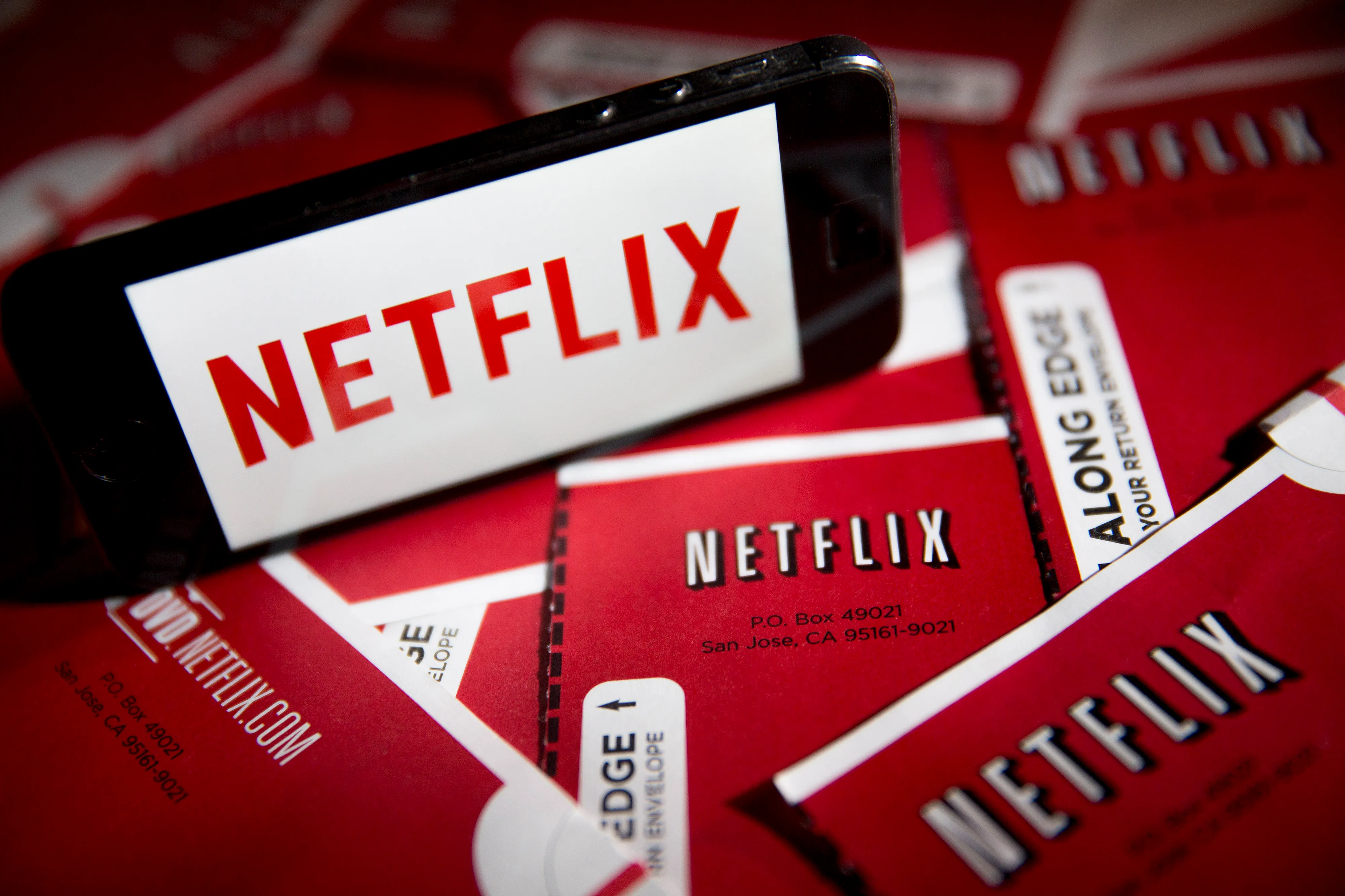 Netflix Contract Workers Sue Over Pay, Overtime | Money