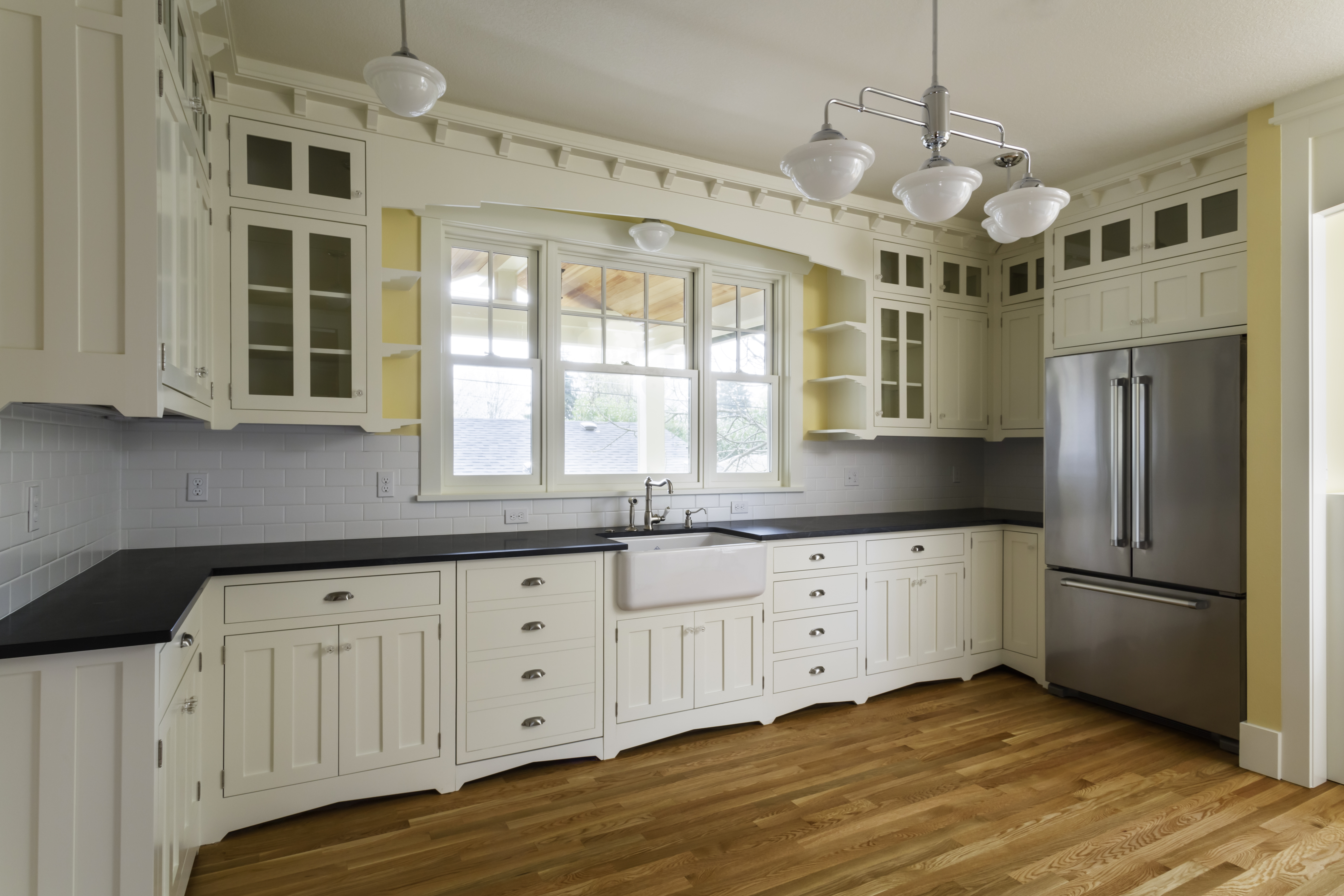 This Popular Kitchen Color Can Actually Hurt a Home's Sale Price