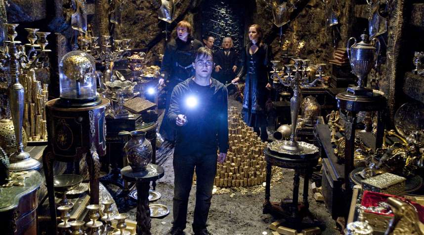 DANIEL RADCLIFFE (foreground) as Harry Potter and (background l-r) RUPERT GRINT as Ron Weasley, WARWICK DAVIS as Griphook, JON KEY as Bogrod and EMMA WATSON as Hermione Granger and in Warner Bros. Pictures’ fantasy adventure “HARRY POTTER AND THE DEATHLY HALLOWS – PART 2,” a Warner Bros. Pictures release.