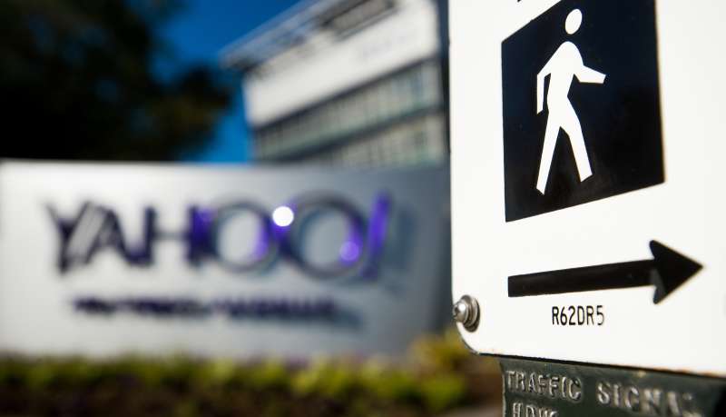 Yahoo Said to Propose Job Cuts as Part of Mayer's Revival Plan