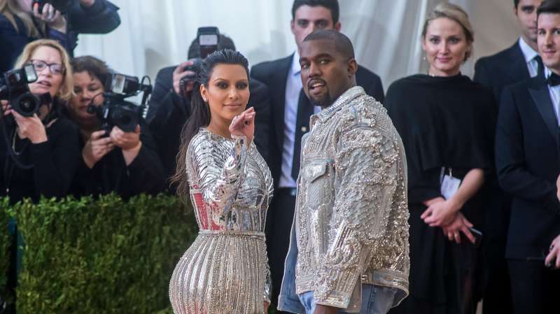Kim Kardashian (L) and Kanye West attend the  Manus x Machina: Fashion In An Age Of Technology  Costume Institute Gala at Metropolitan Museum of Art on May 2, 2016 in New York City.