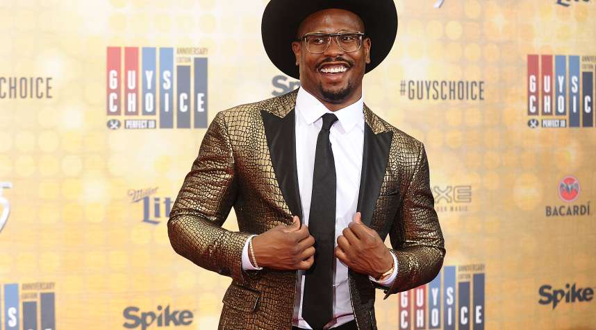 NFL player Von Miller attends Spike TV's Guys Choice 2016 at Sony Pictures Studios on June 4, 2016 in Culver City, California.