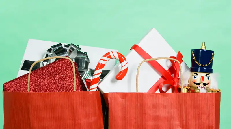 holiday shopping bags