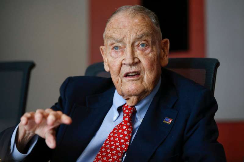 Jack Bogle, founder and retired CEO of The Vanguard Group, speaks during the Global Wealth Management Summit in New York June 17, 2014.