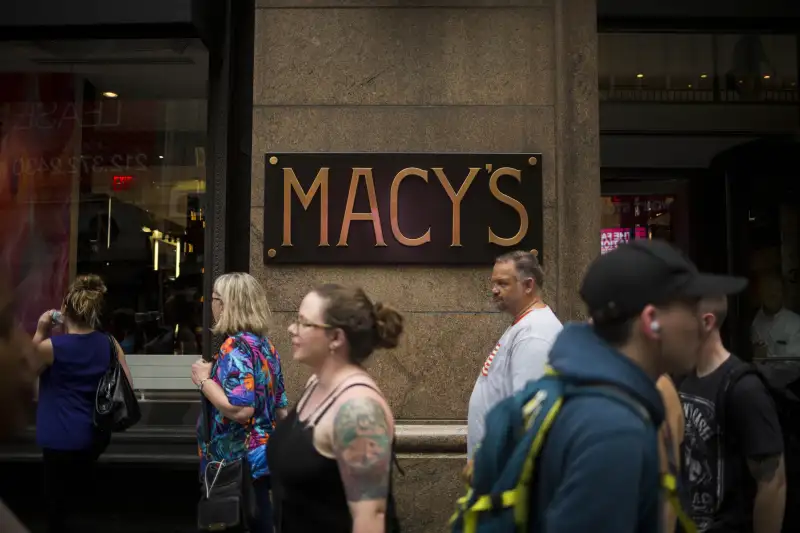 Macy's Shares Rise on Slower Sales Decline, Plan To Shut Stores