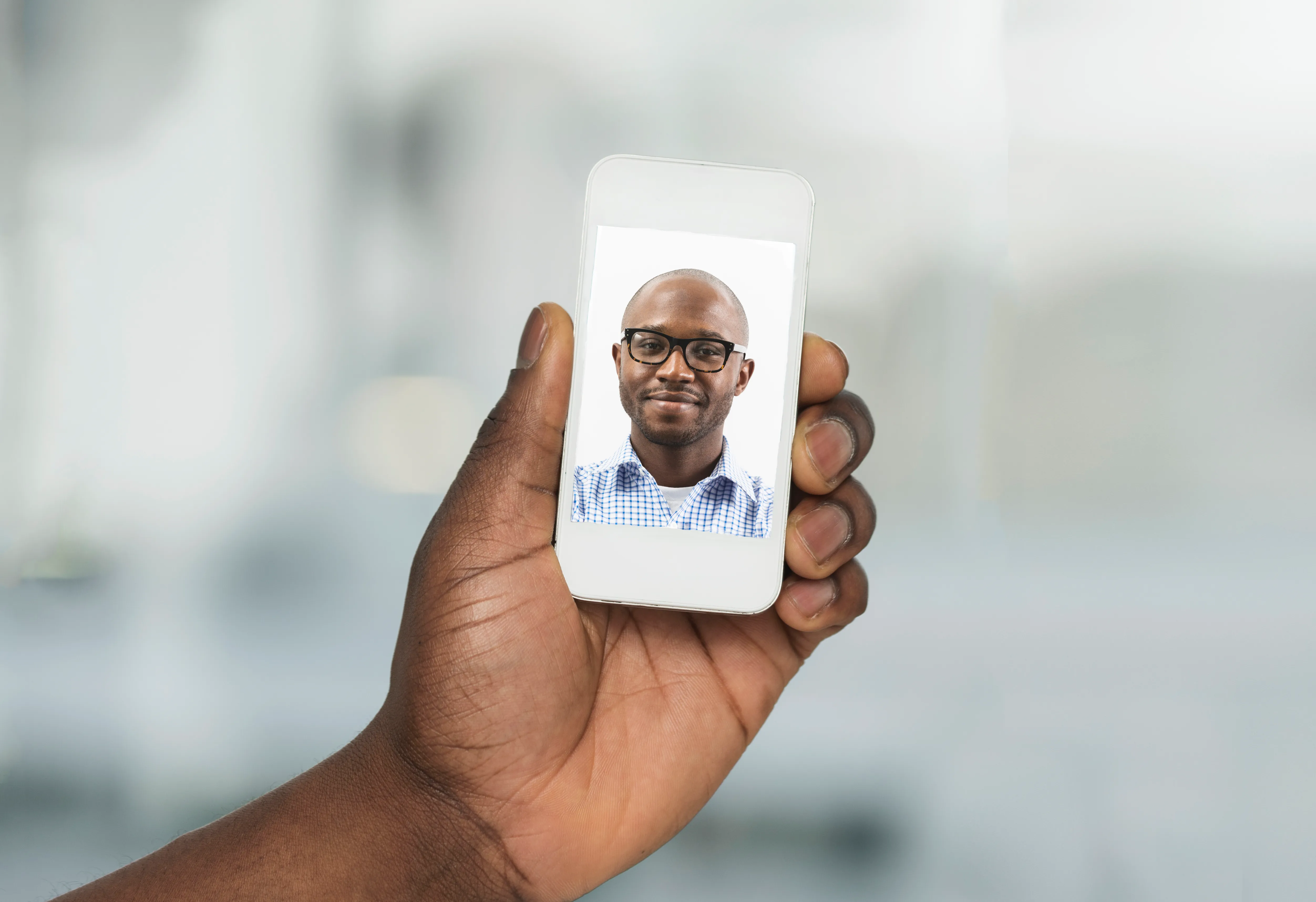 Here's a New Way to Pay: Take a Selfie on Your Phone